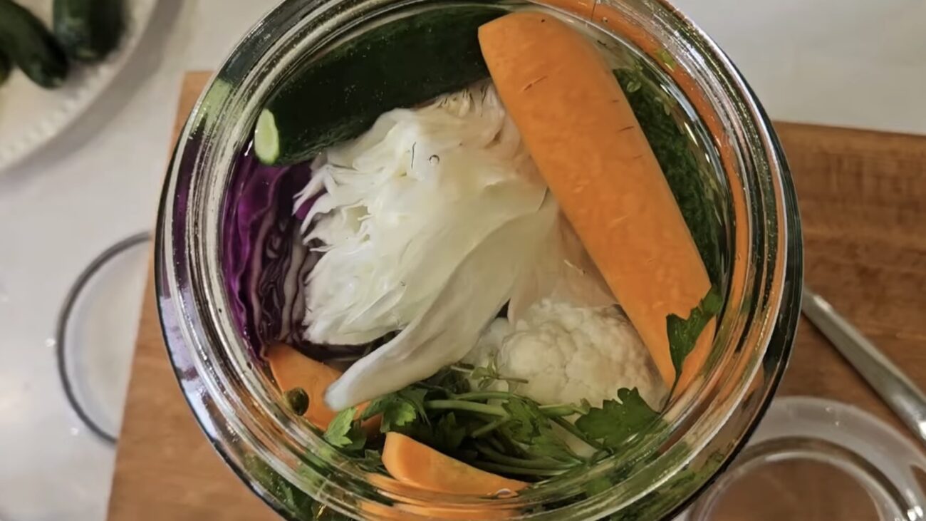 Господині розповіли, як смачно заквасити овочі за 1 тиждень Господині розповіли, як смачно заквасити овочі за 1 тиждень