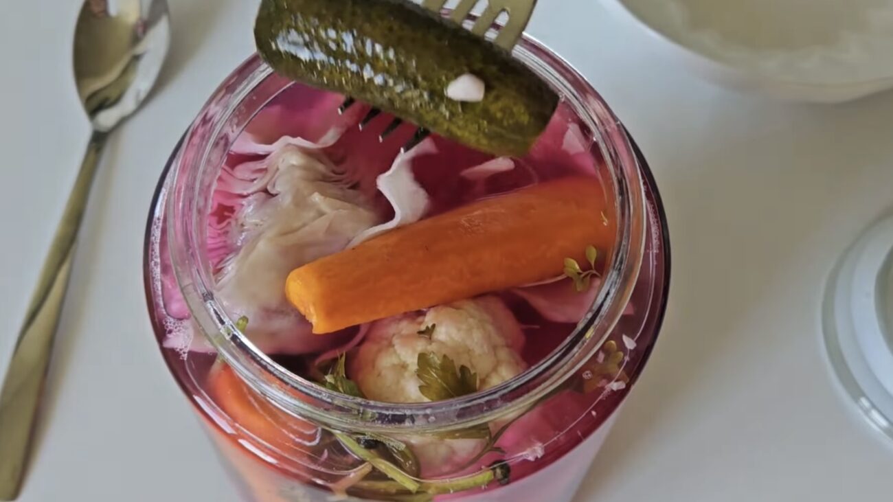 Господині розповіли, як смачно заквасити овочі за 1 тиждень Господині розповіли, як смачно заквасити овочі за 1 тиждень