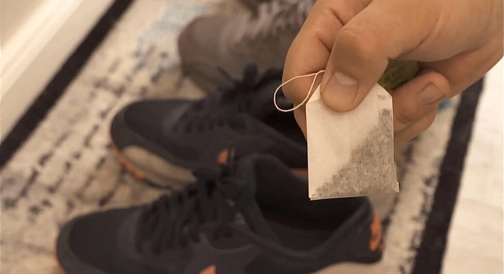 Щойно приходжу з вулиці, кладу 3 чайних пакетики у чоботи: це не забобони, а роками доведена ефективність 