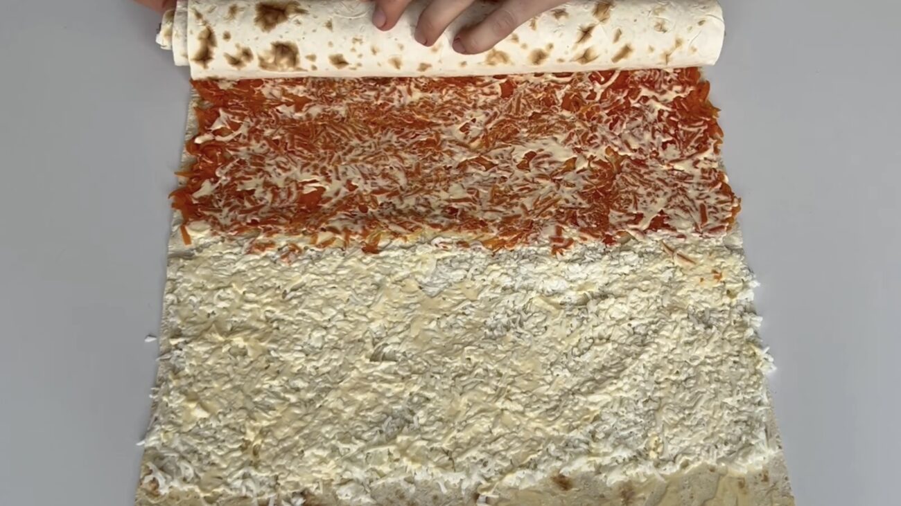 Господині розповіли, як приготувати салат Мімоза у лаваші Господині розповіли, як приготувати салат Мімоза у лаваші