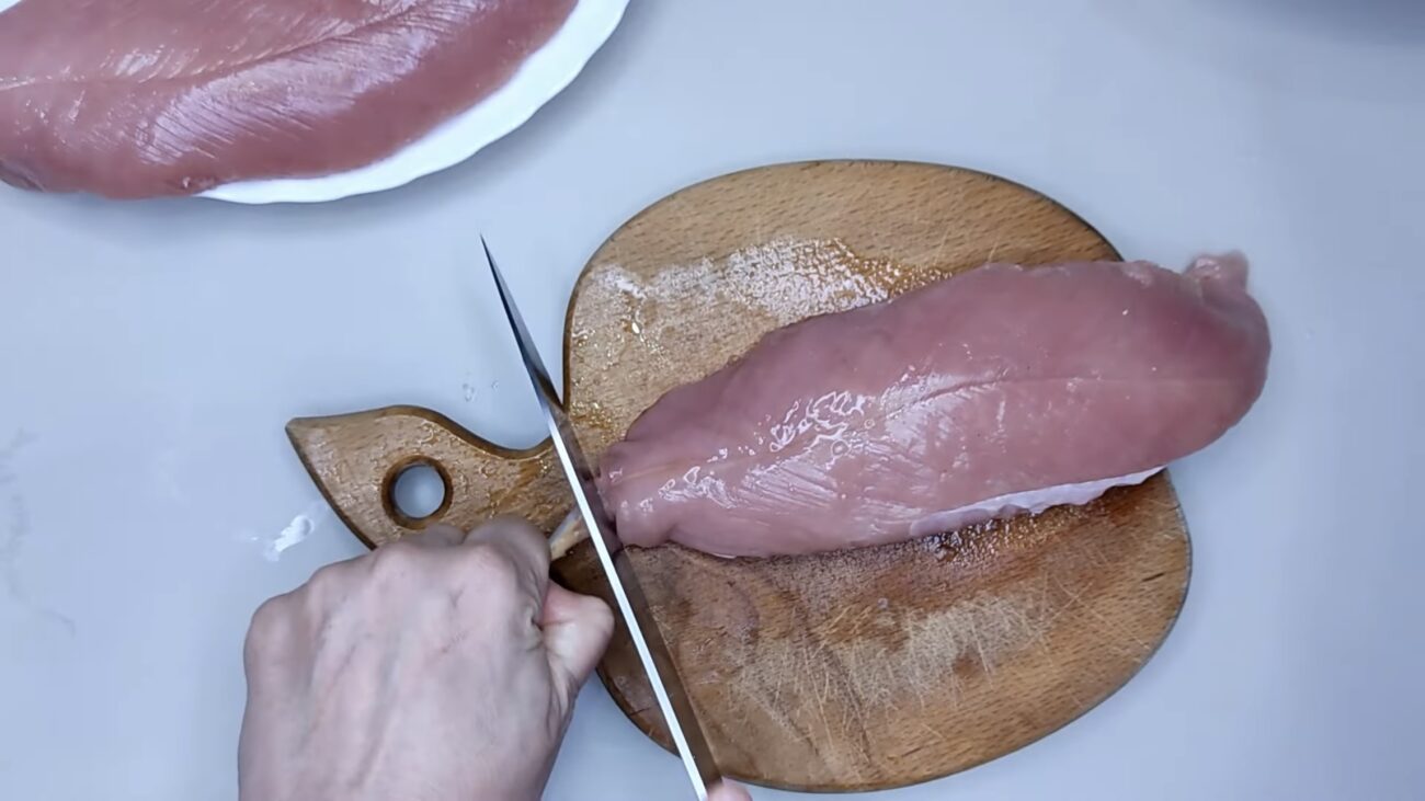 Господні розповіли, як приготувати смачну закуску із мʼяса для нарізки Господні розповіли, як приготувати смачну закуску із мʼяса для нарізки