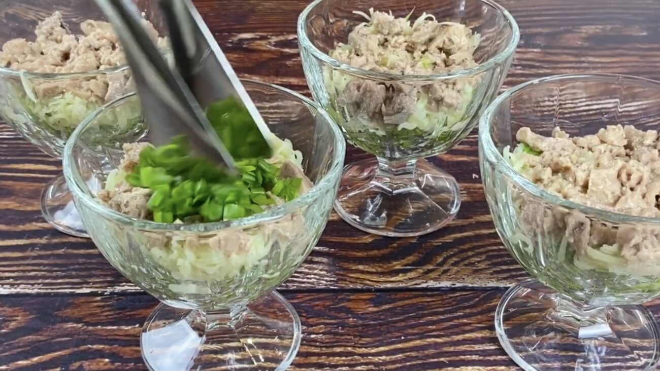 Господині розповіли рецепт салату, який можна подати замість Олівʼє Господині розповіли рецепт салату, який можна подати замість Олівʼє