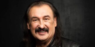 Журналісти розповідають, що помер відомий український співак Степан Гіга 