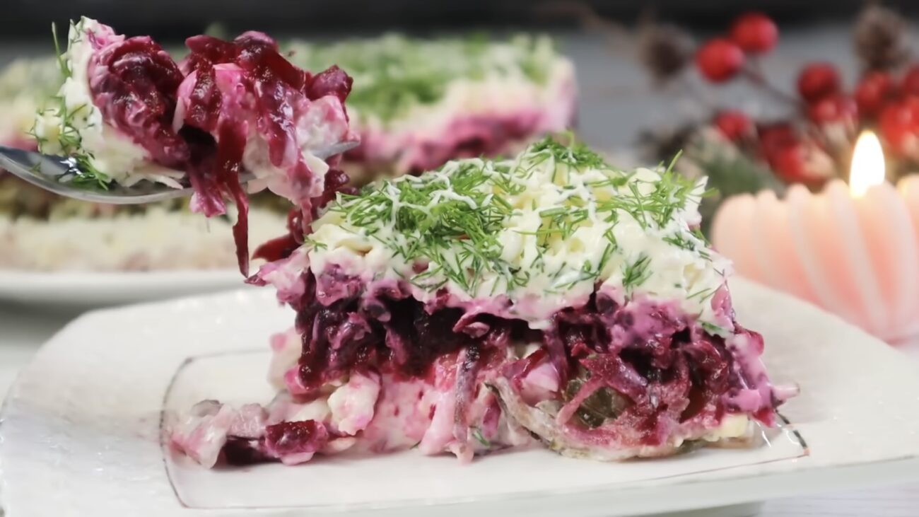 Господині розповіли рецепт салату з буряком на святковий стіл Господині розповіли рецепт салату з буряком на святковий стіл