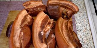 Господині розповіли, як зварити смачне сало по-українськи 