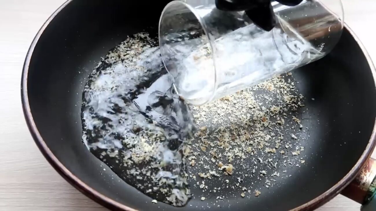 Господині розповіли, навіщо смажити господарське мило на сковорідці Господині розповіли, навіщо смажити господарське мило на сковорідці