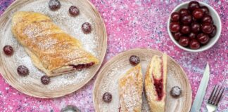 Кулінари назвали рецепт святкового вишневого штруделя 