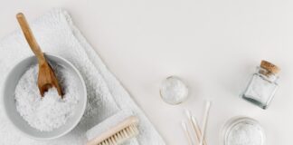 Експерти розповіли, для чого розсипати сіль по ванні та душовій кабіні