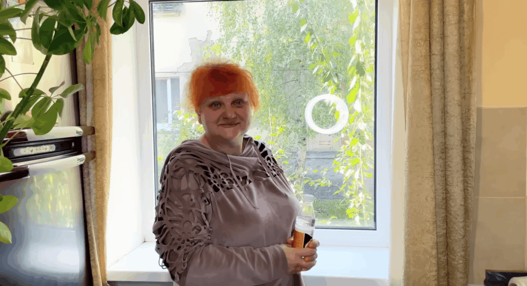 Мерзла вдома як похолодало: приклеїла “це” на вікна – і стало тепліше на 5 градусів, термометр підтверджує 