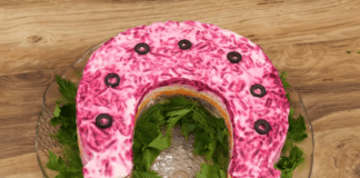 Кухарі розповіли, як приготувати "Шубу" у формі підкови на свято