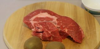 Господині розповіли, як з жорсткого мʼяса швидко зробити ідеально мʼяке
