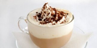  Бариста поділився домашнім рецептом кави по-віденськи 