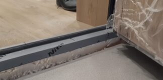 Господині розповіли, як швидко і бюджетно утеплити поріг