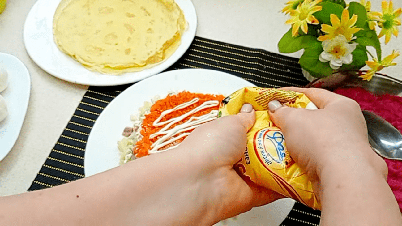 Господині розповіли, як зробити, щоб салати не стікали на наступний день 