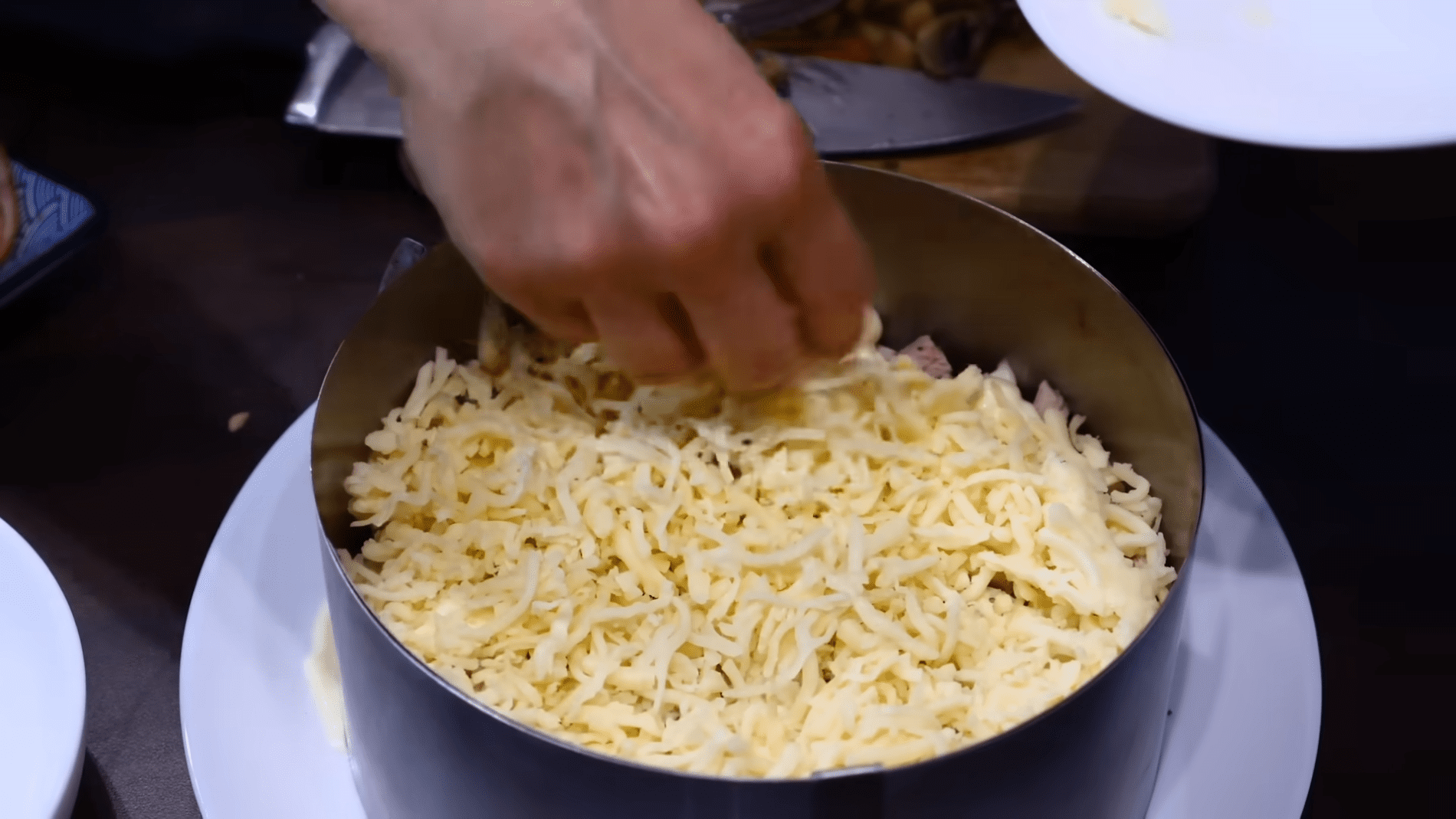 Кулінари розповіли, як приготувати смачний та ситний салат