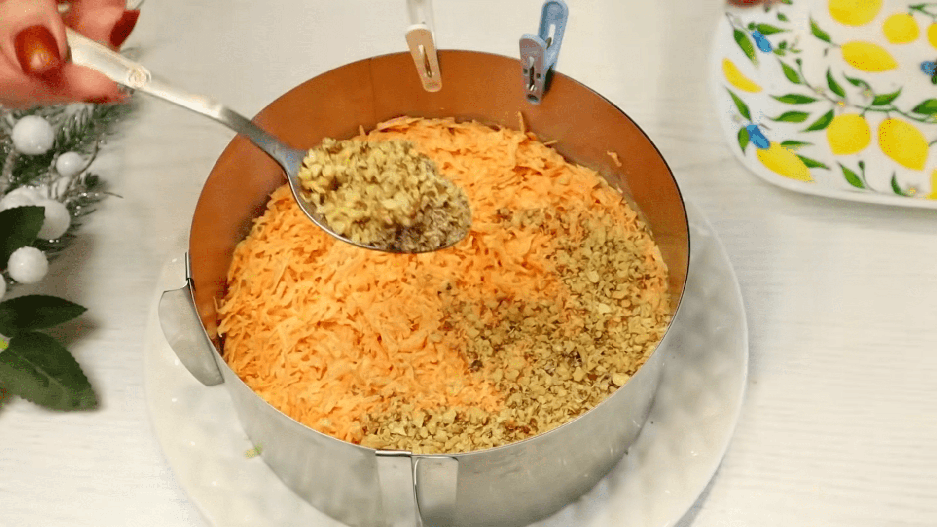 Експерти розповіли, як приготувати бюджетний новорічний салат