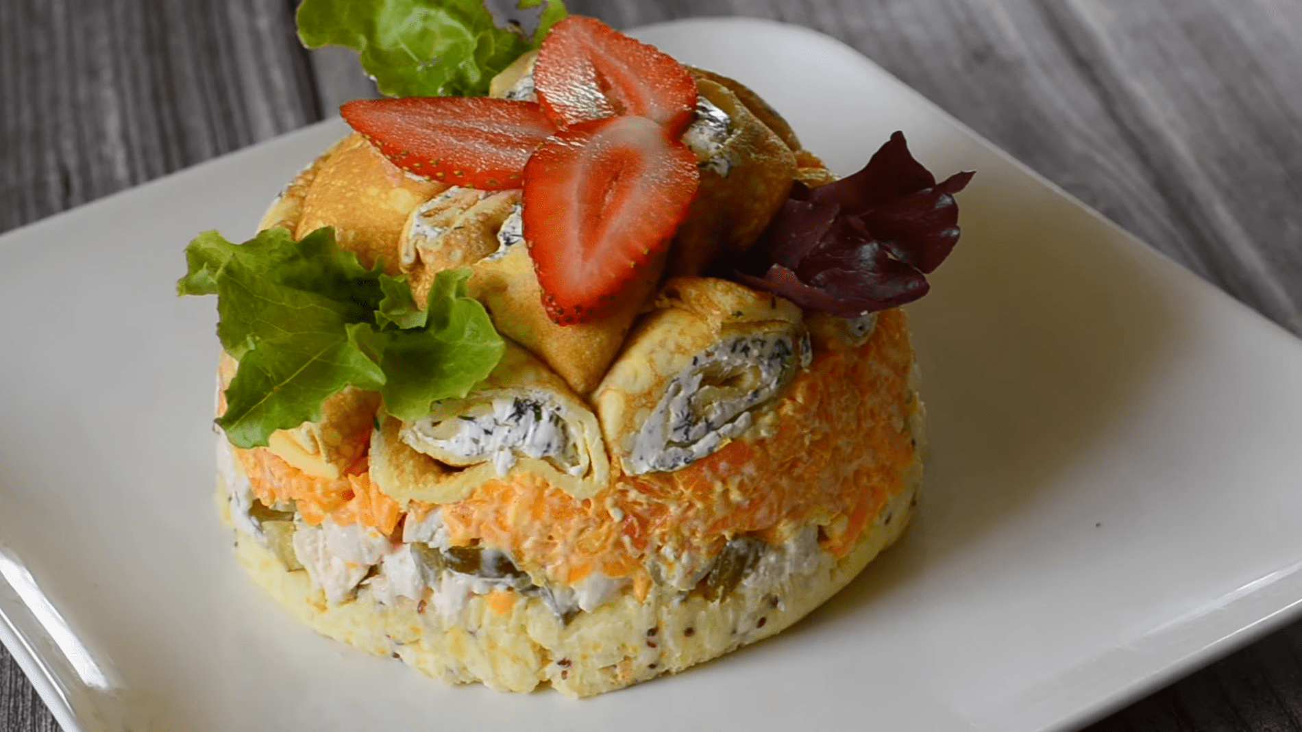 Експерти розповіли, як приготувати салат з млинців