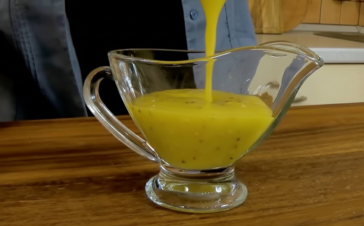 Кулінари поділилися рецептом французької заправки для салатів