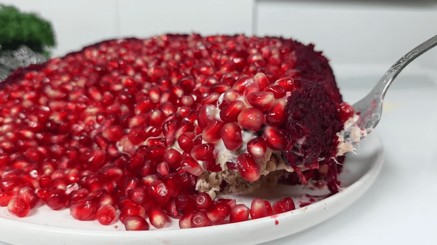 Кухарі розповіли, як приготувати смачний салат з курячого філе