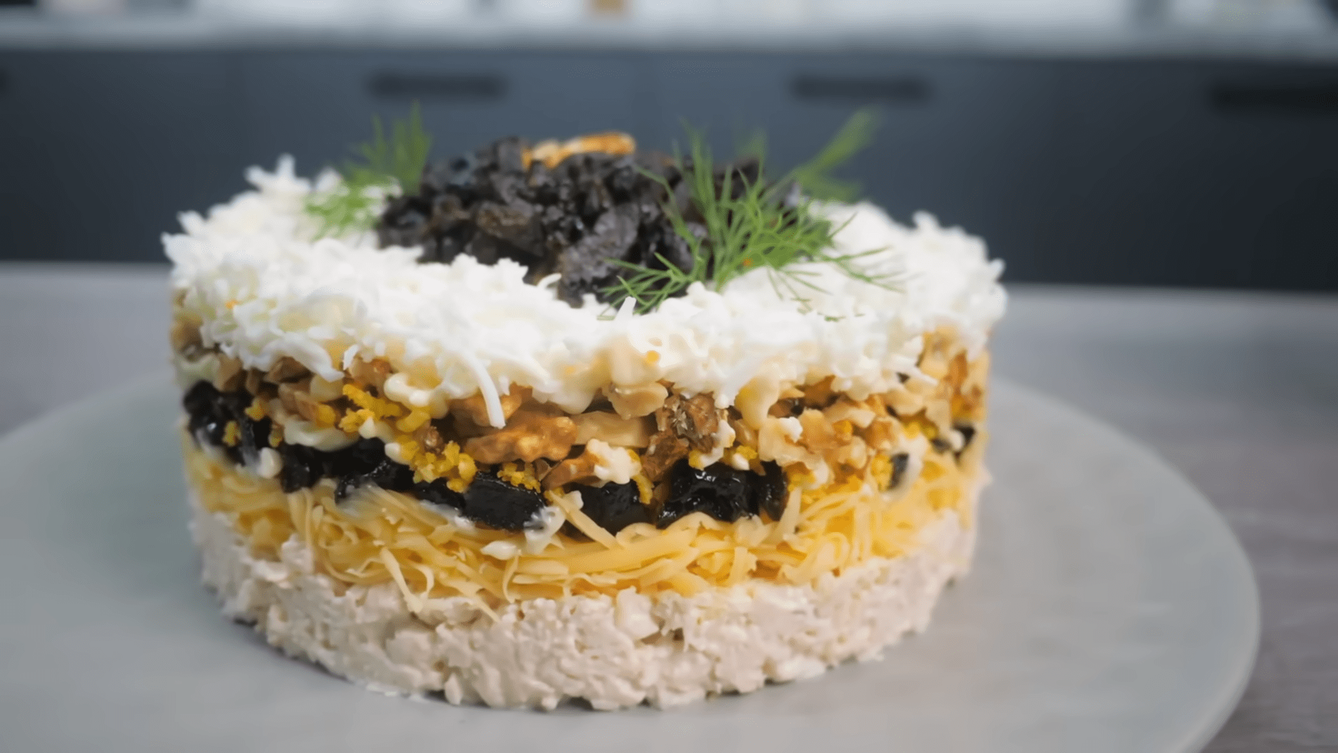 Експерти розповіли, як приготувати цікавий салат до новорічного столу