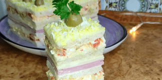 Експерти розповіли, як приготувати святковий закусочний торт