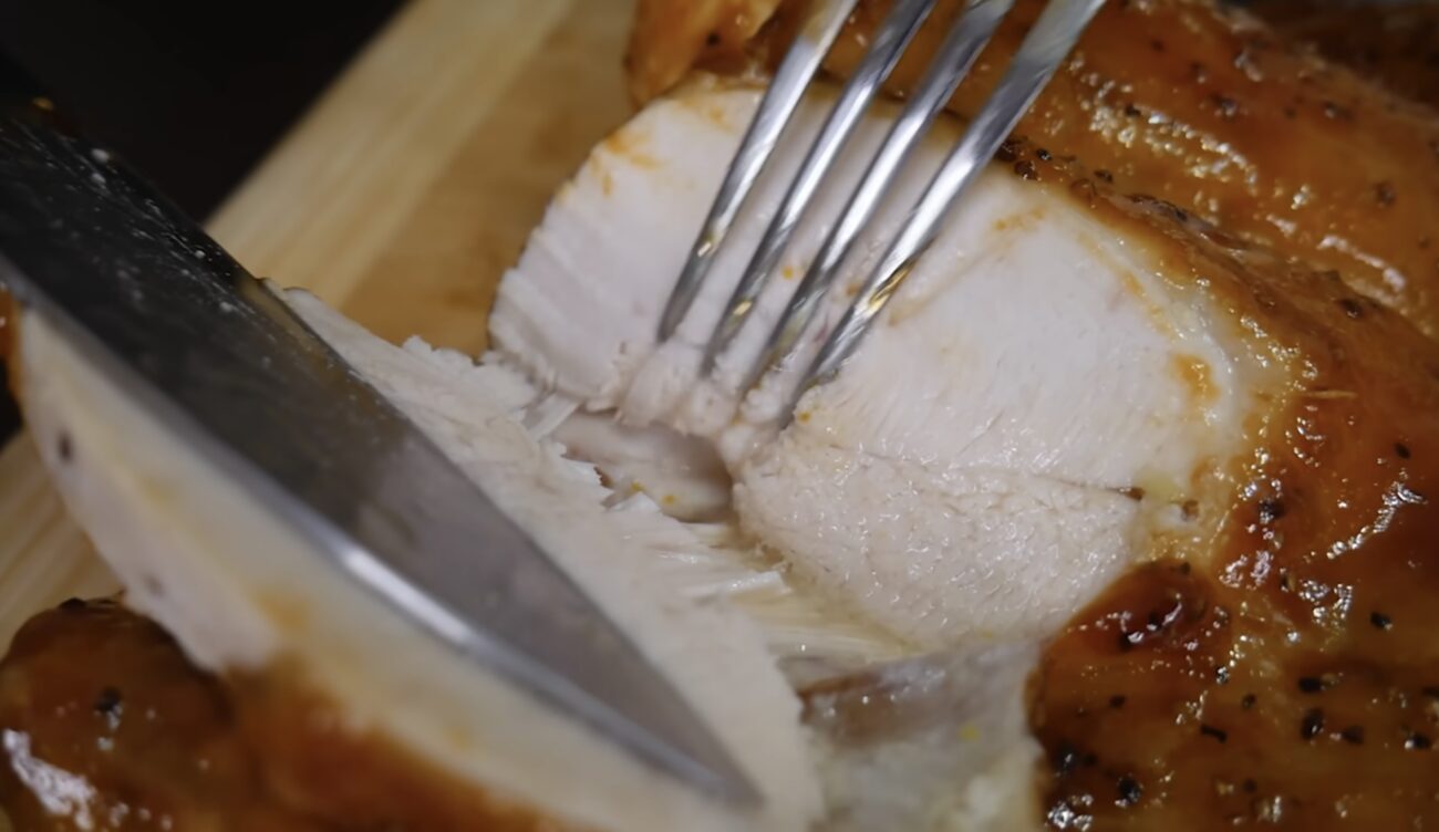 Кулінари розповіли, як запекти курятину, щоб вона залишилася соковитою