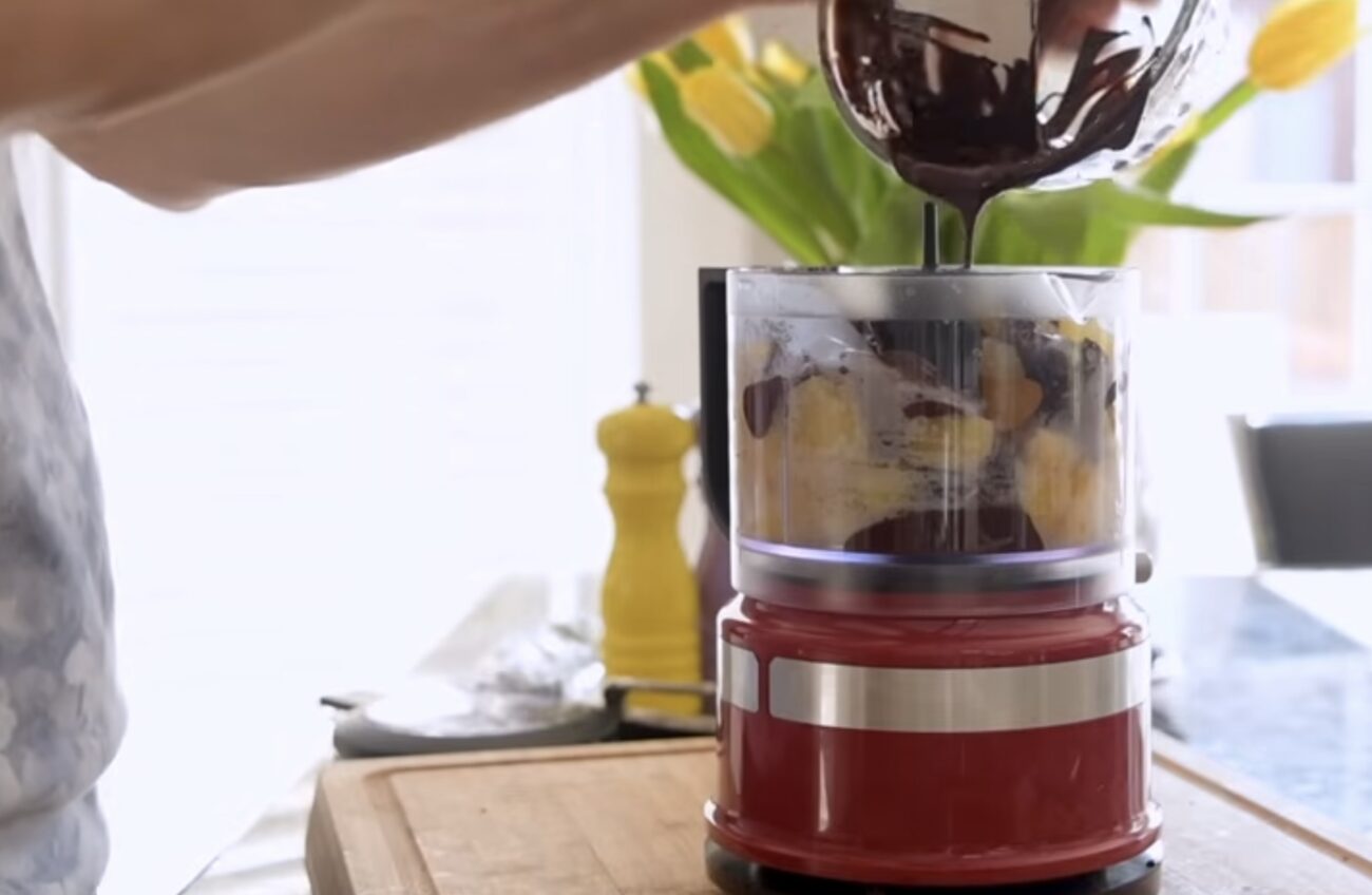 Господині поділилися рецептом вишуканого десерту з двох інгредієнтів