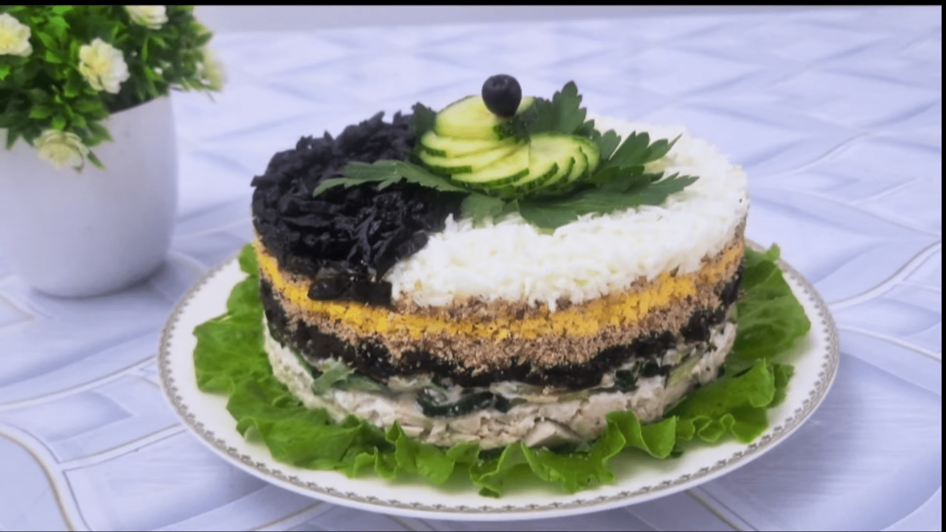 Експерти розповіли, як приготувати святковий салат 