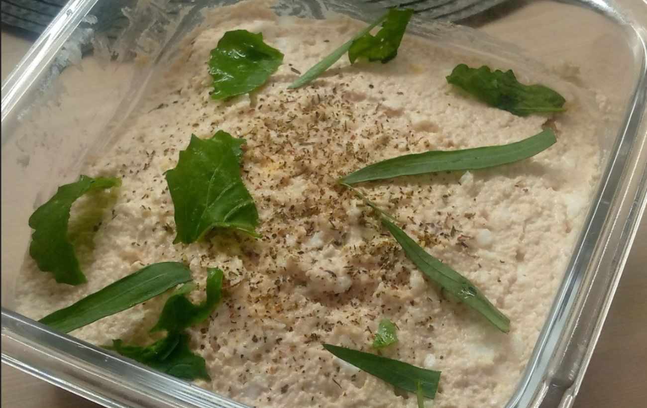 Господині розповіли, як із креветкової ікри приготувати смачну намазку на хліб – простий рецепт