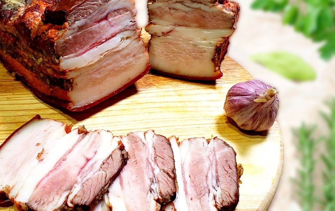 Як приготувати копчене сало, але без коптильні