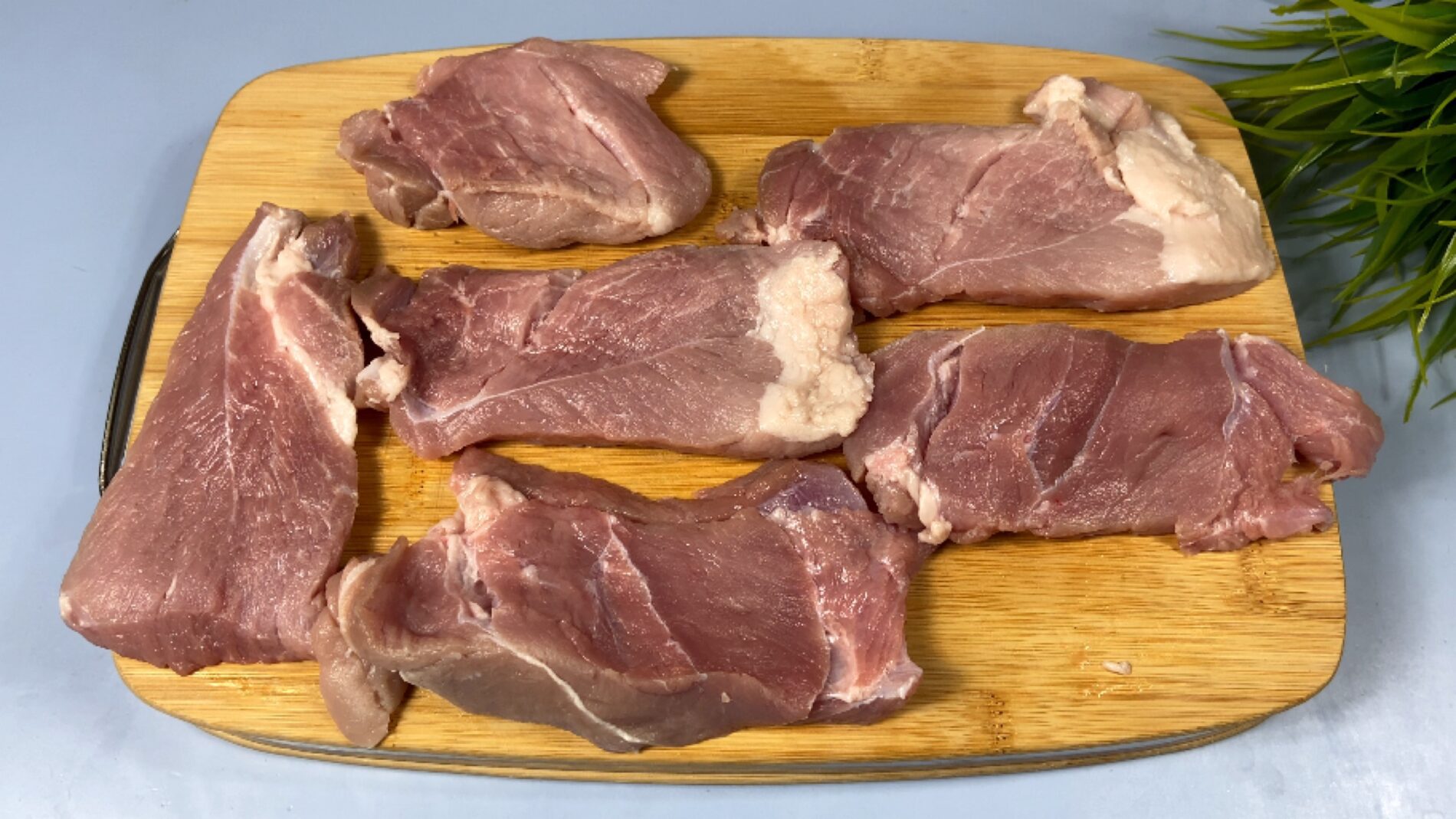 Як визначити якість м'яса на ринку