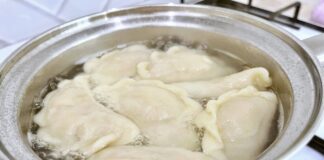 Кулінари пояснили, як правильно варити вареники 