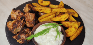 Кулінари поділились рецептом універсального соусу до м'яса та картоплі