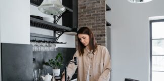 Експерти поділились домашнім засобом прочистити зливу