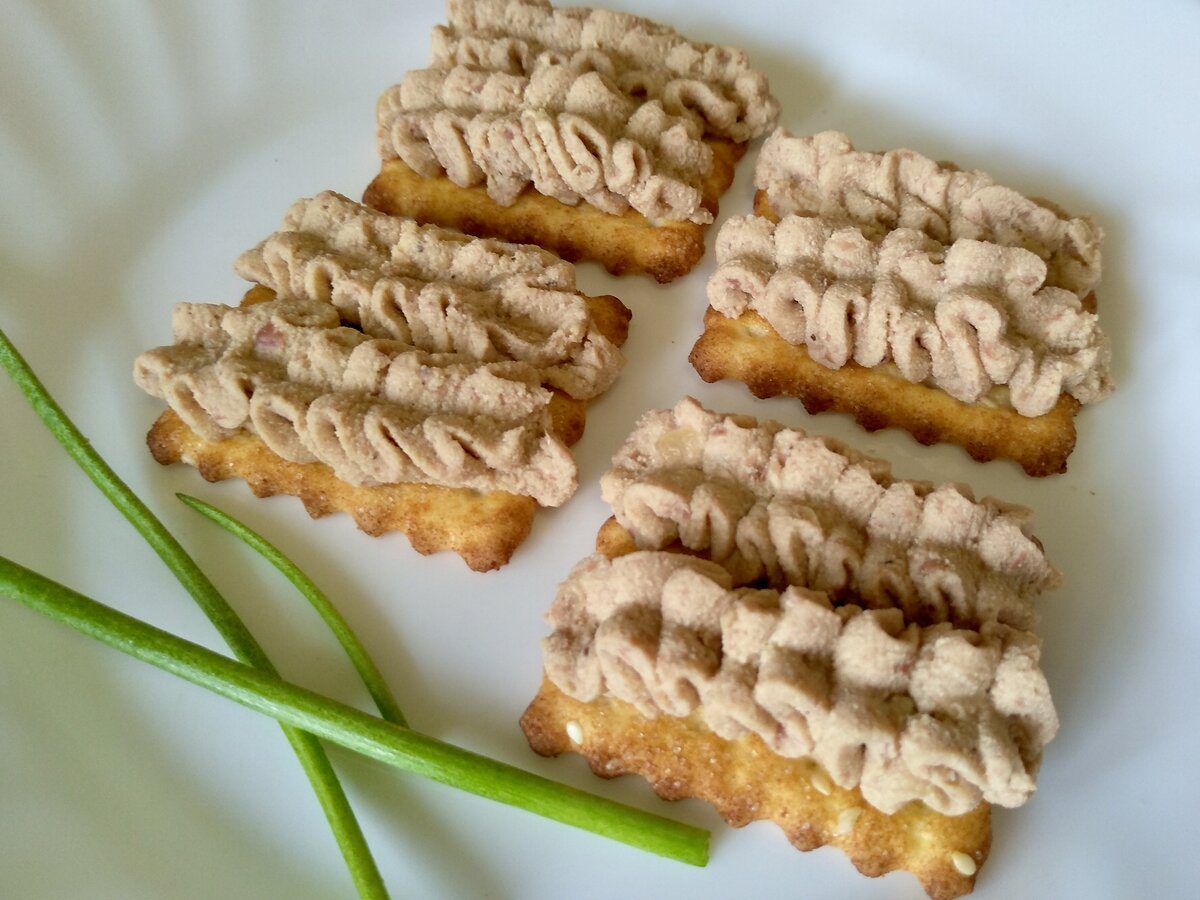 Кулінари розповіли, як приготувати смачну намазку з овочів замість магазинної – простий рецепт