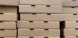 Як використовувати старий картон у побуті