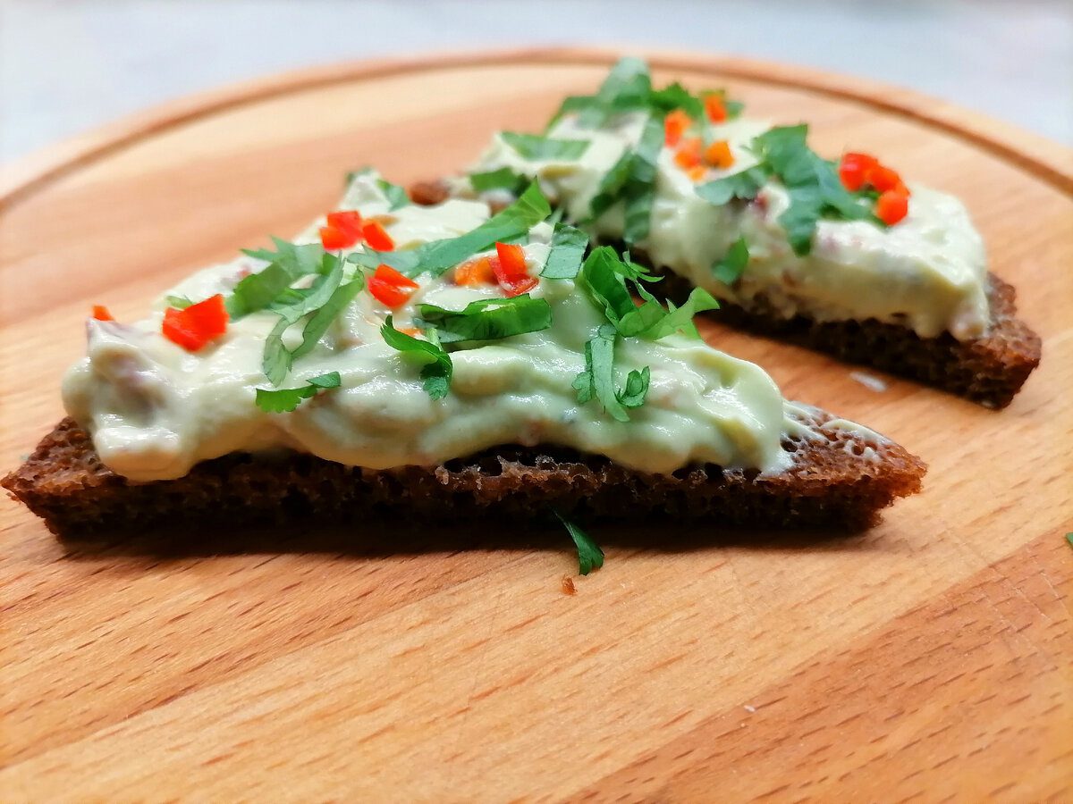 Кулінари розповіли, як приготувати смачну намазку з овочів замість магазинної – простий рецепт