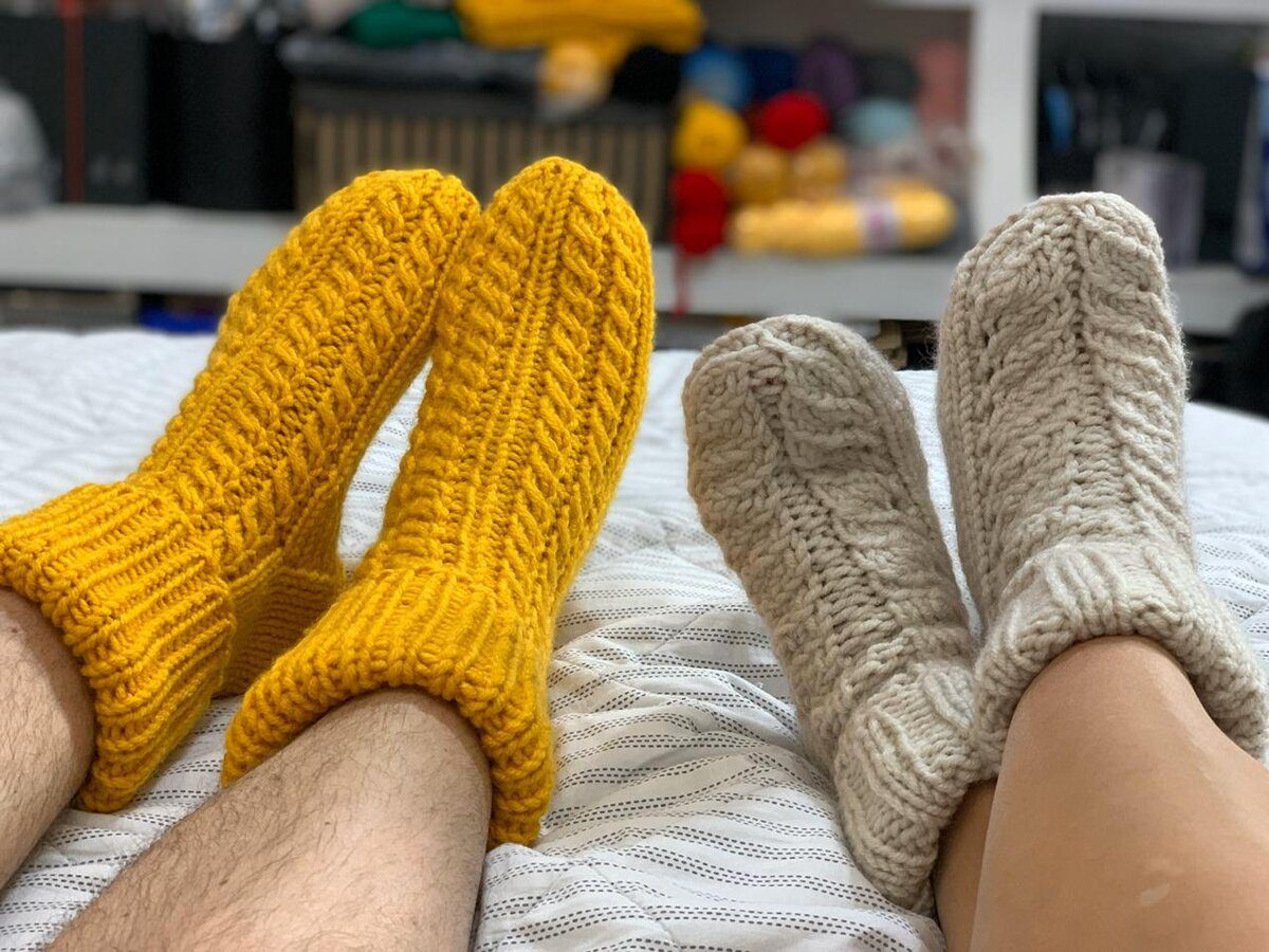 Експерти розповіли, як можна використовувати старі шкарпетки з дірками в побуті з користю