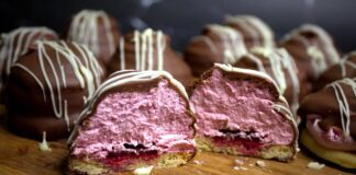 Кулінари розповіли, як приготувати десерт а-ля Бонжур в домашніх умовах