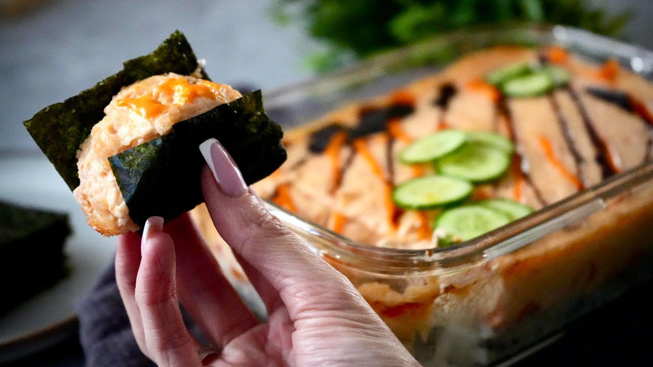 Кулінари розповіли, як приготувати ліниві суші, які не потрібно загортати