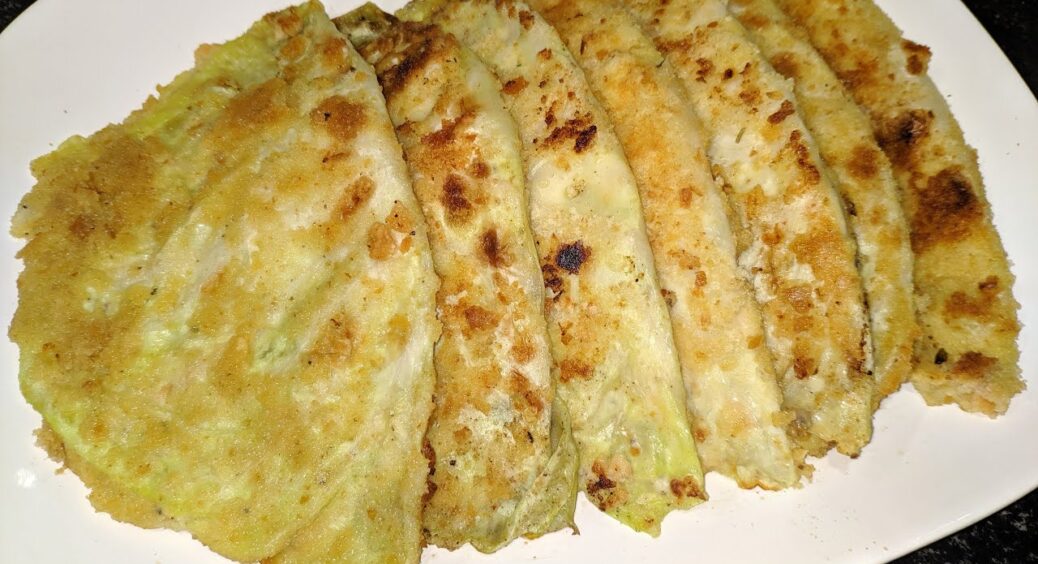 Коли є капуста та фарш, одразу готую такі ситні чебуреки за 7 хв: виходить соковито, смачно та дуже бюджетно 