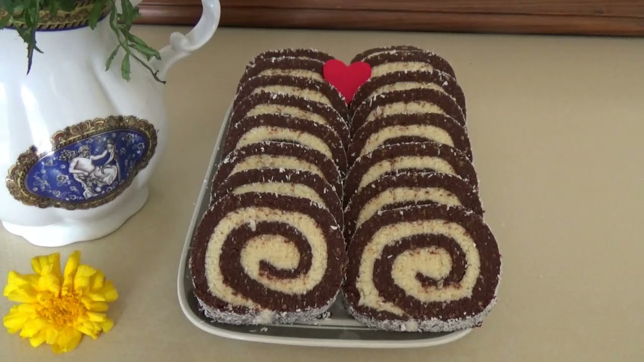 Кулінари розповіли, як приготувати простий рулет із печива без випічки