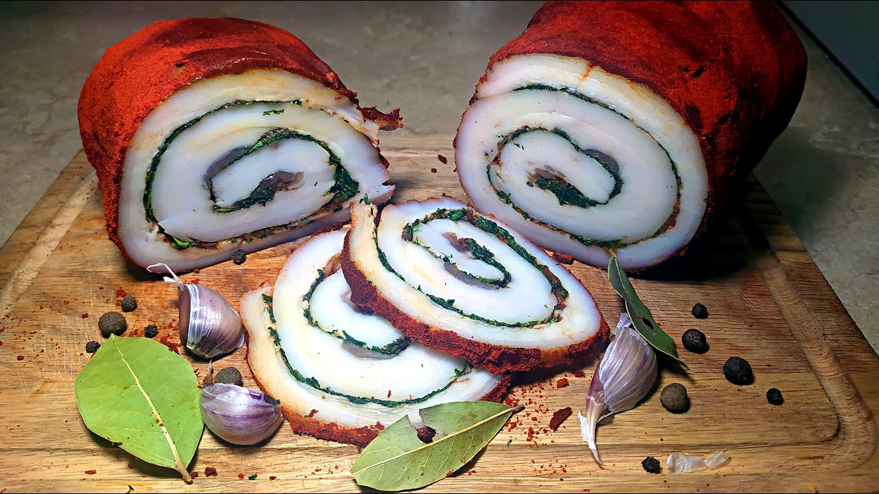 Кулінари поділилися бюджетним рецептом, який допоможе засолити тонке сало