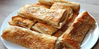 Кулінари розповіли, як приготувати смачні та хрумкі пиріжки із лаваша з куркою