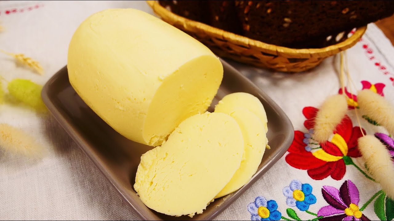 Господині розповіли, як відрізнити натуральне вершкове масло від підробки