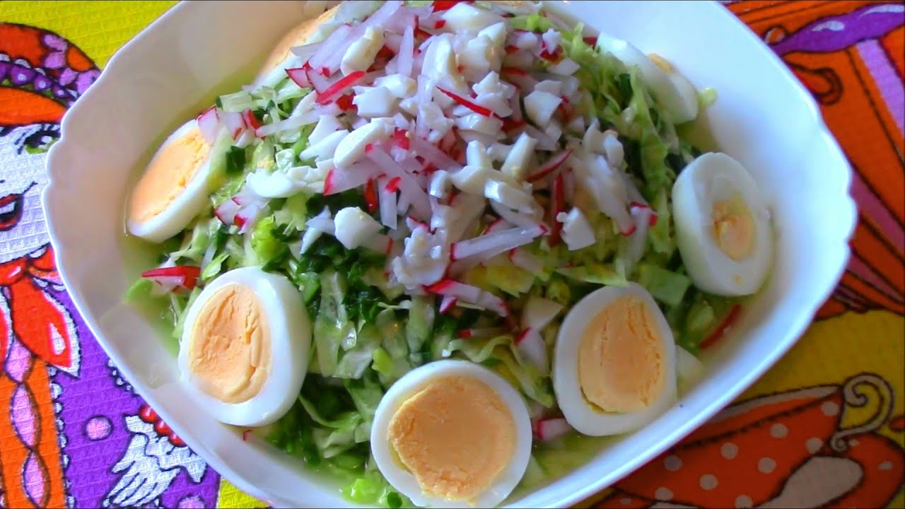 Кулінари поділилися рецептом салату з огірком та яйцем, який допоможе схуднути