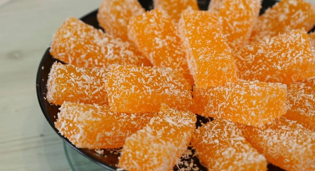 Беру 80 г мандаринів – і готую цілу гору неймовірно яскравого мармеладу: у 1000 разів крутіший за цукерки 