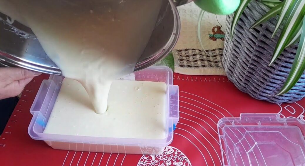 Домашній плавлений сир “Янтар” за 5 хв – смачно, бюджетно та натурально на всі 100%: найкращий для канапок 