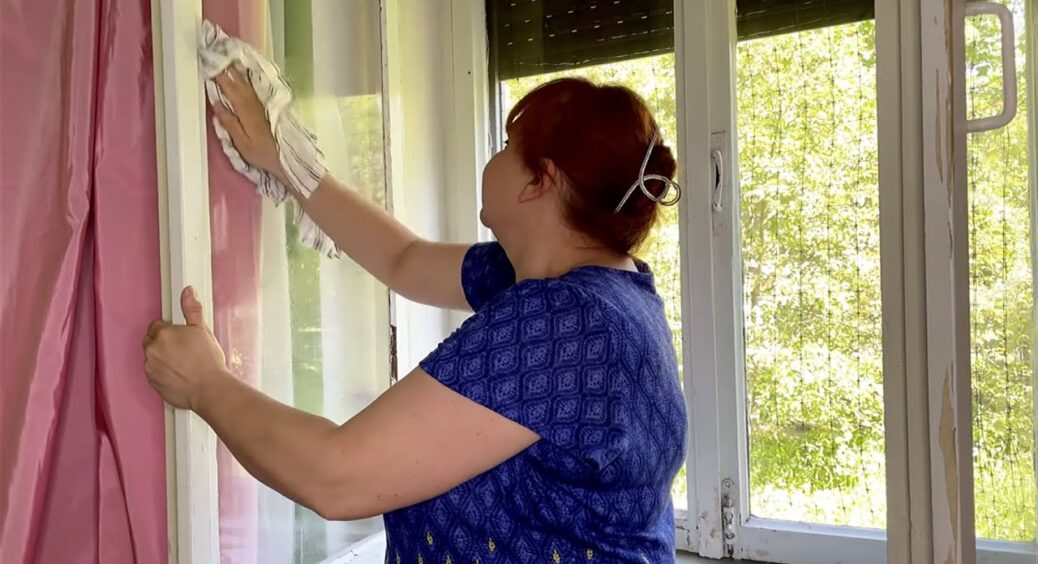 3 ложки у відро води – і вікна стануть прозорішими за повітря: не чекаю весни, саме взимку мию вікна 
