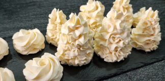 Кулінари поділилися рецептом багатофункціонального крему для тортів на желатині